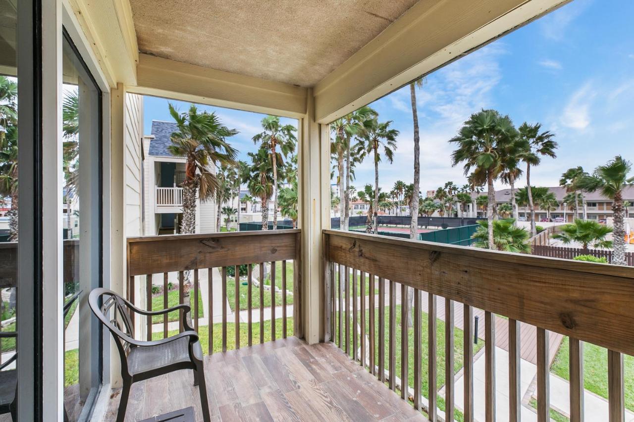 Newly Decorated Condo In Beautiful Beachfront Resort South Padre Island Exterior photo